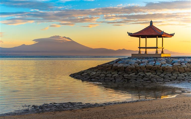 Singapur, Java und Bali © javarman /adobestock